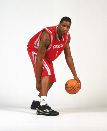 为什么跑垒员在通过每一个垒包时都必须用脚用力踩踏垒包中心